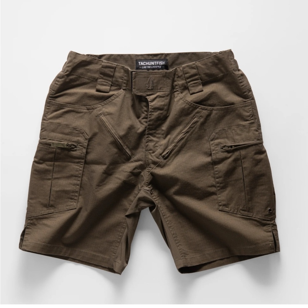Men's Brown green Cargo Shorts 36 Tachuntfish like new